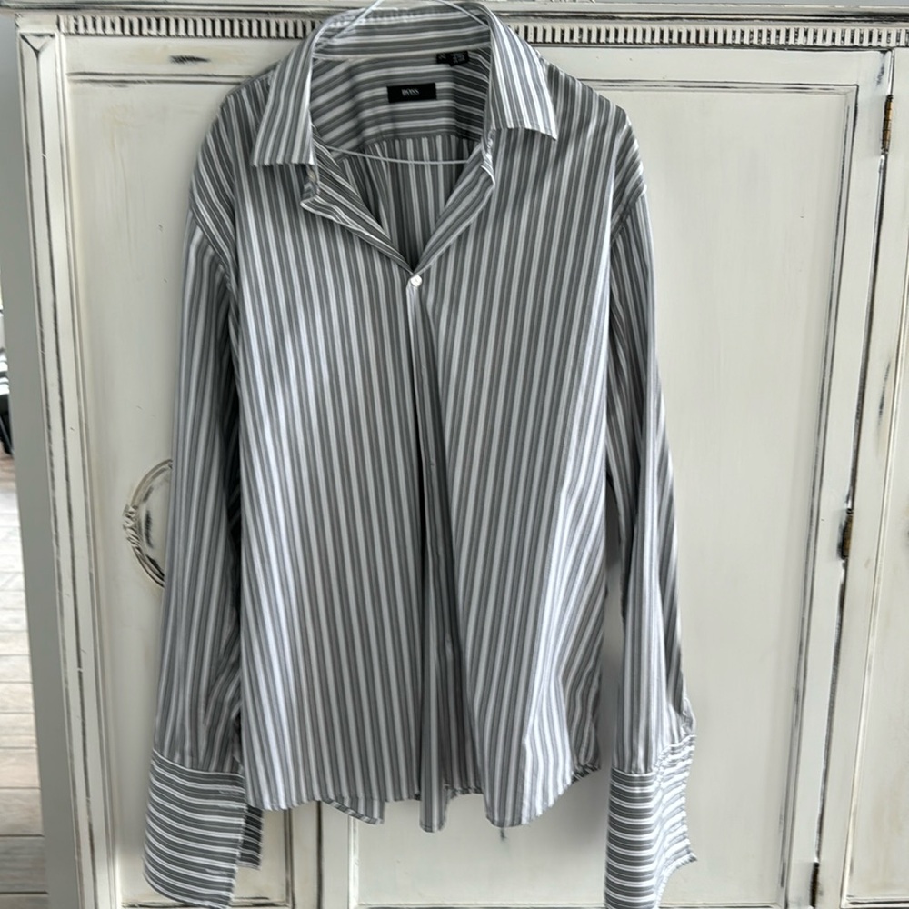 Hugo Boss 44-17 1/2 dress shirt
